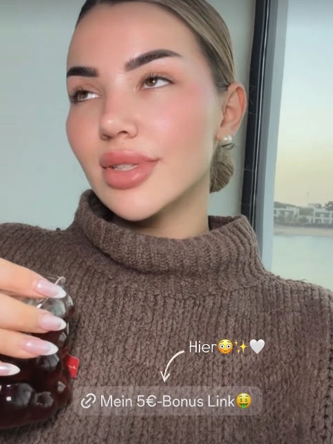 Kim Virginia bewirbt den Zaubertee